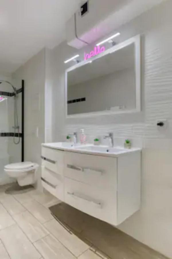 Suite Marilyn Monroe & Spa - 4P - Proche Disney Montry Buitenkant foto